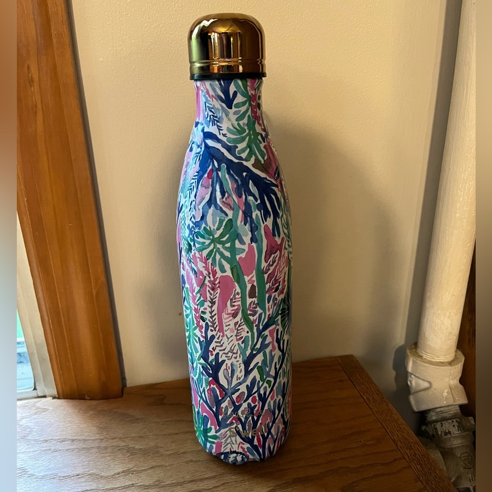 NWT Lilly Pulitzer Swell Bottle Multi Jet Set 25 oz